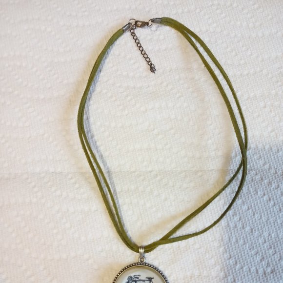 Vintage Bike & Key zipper Bag & Bike Necklace set - Picture 3 of 4